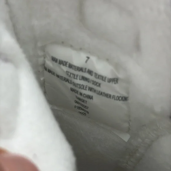 NWT Cat & Jack Purple Winter Boots Toddler Size 7 - Picture 10 of 17